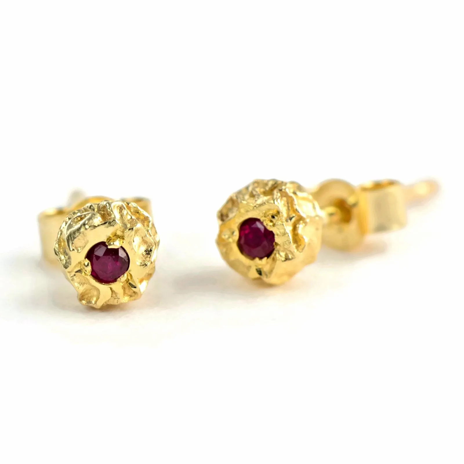 9ct solid eco-gold petite grain of peppercorn stud earrings with gemstones