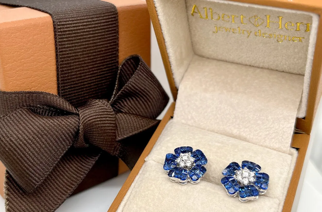 Earrings 18kt Gold Flowers Square Sapphires & Diamonds