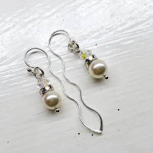 Ergonomic Crystal Pearl Wavy Ear Threaders