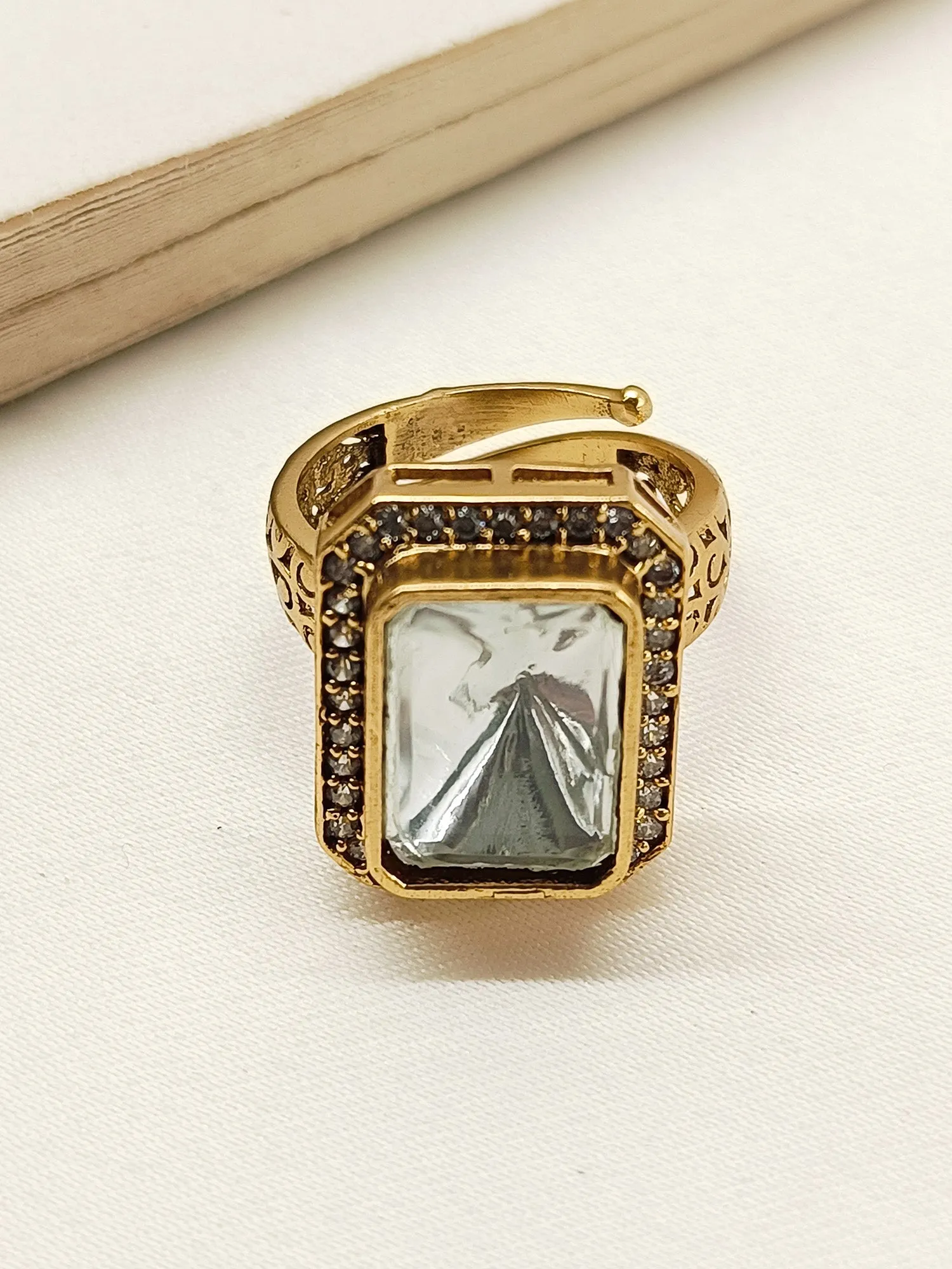 Kaaviya White Kundan Finger Ring