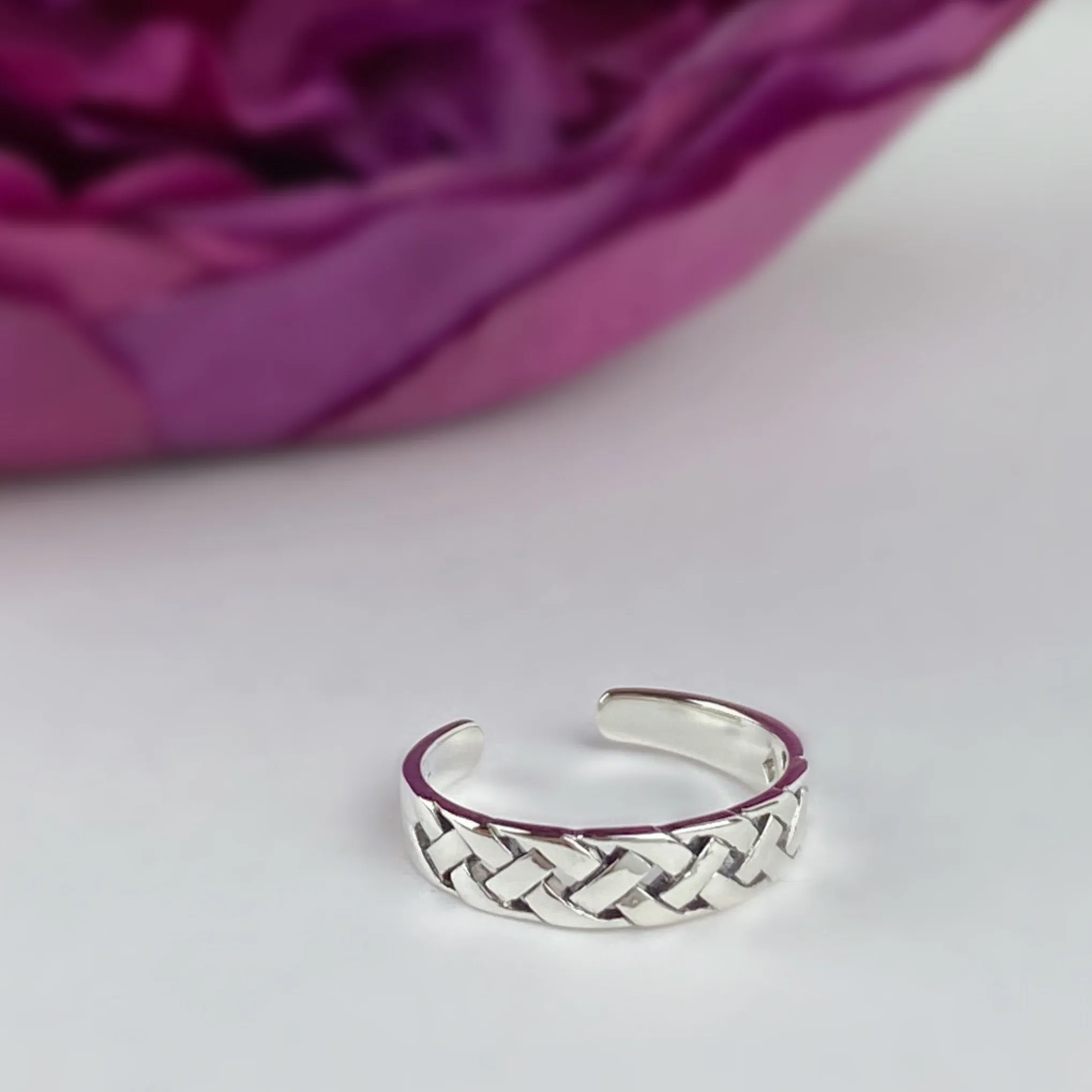 Knotwork Toe Ring - VTR124