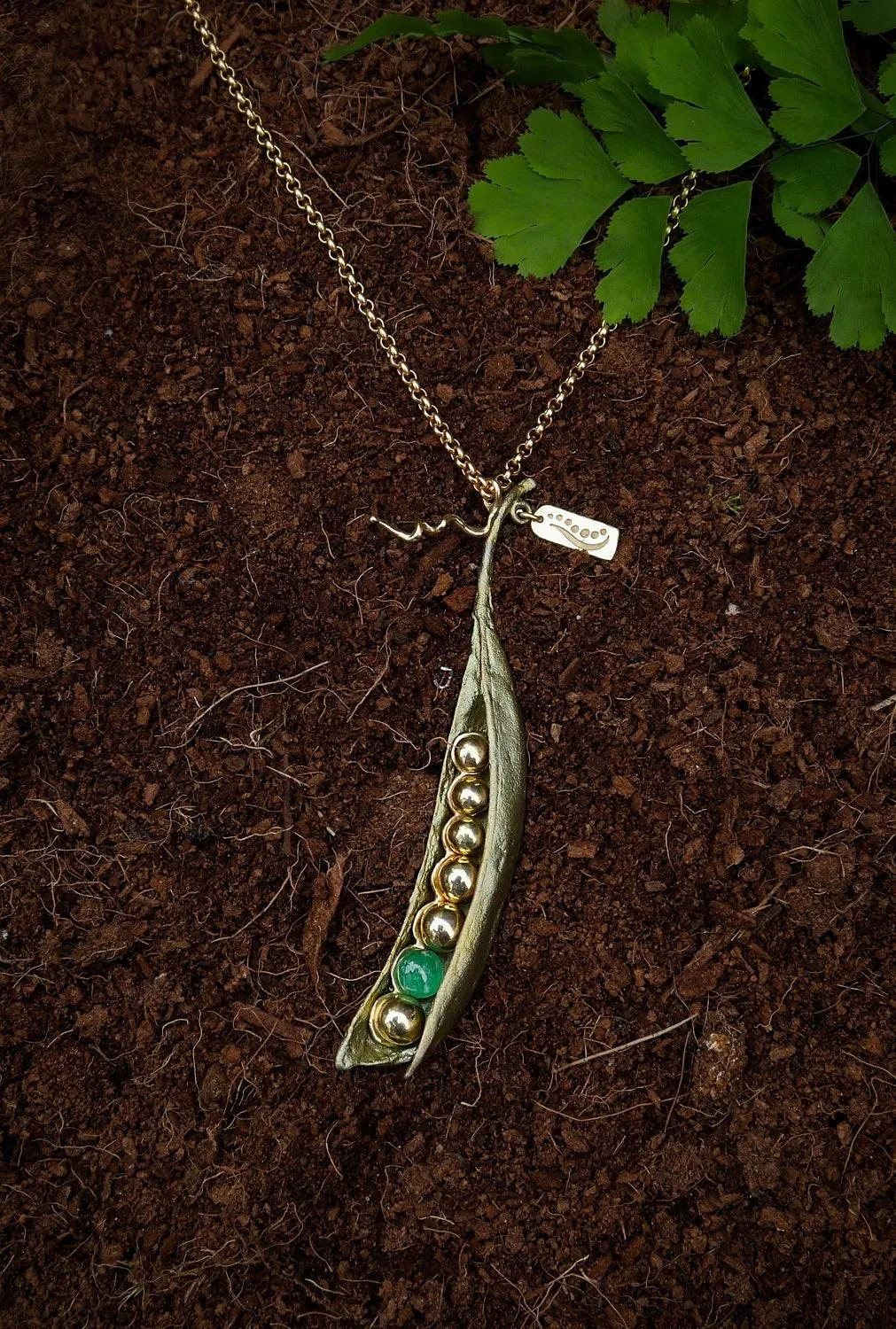 Pea Pod Pendant - Emerald with 6 Gold Peas