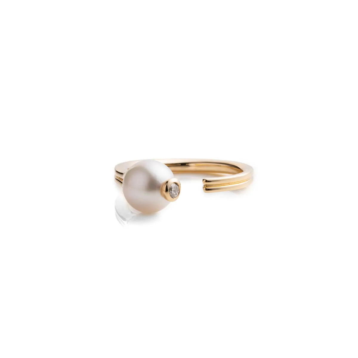 "Beluga" Pearl Diamond Ring