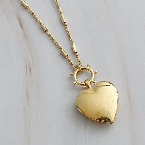 Slash Patterned Heart Open Locket Necklace