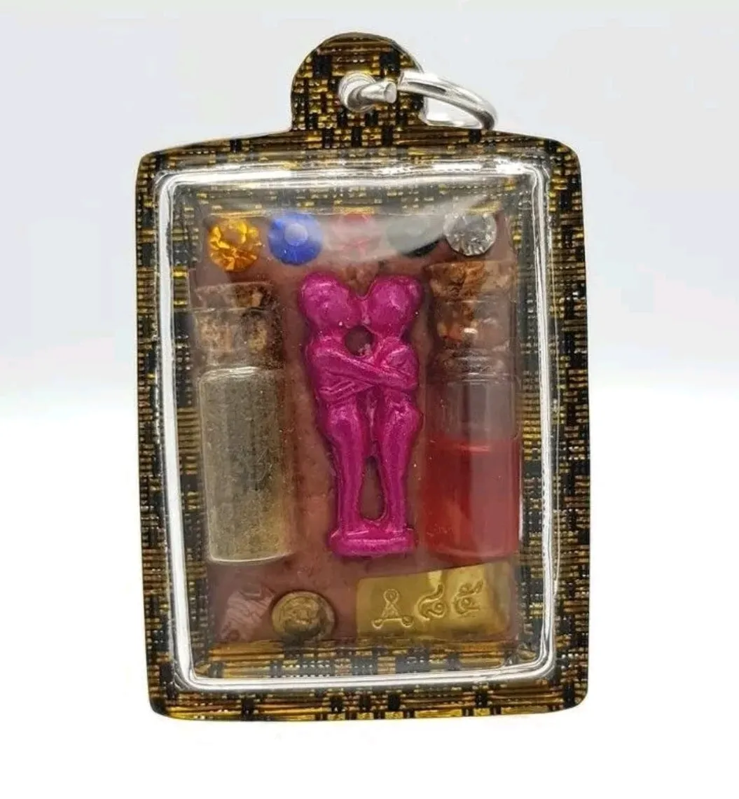 Thai amulets Locket Por Yue Songkreang Mont Tevada Sepsook Blessed by Aj Boonsong.