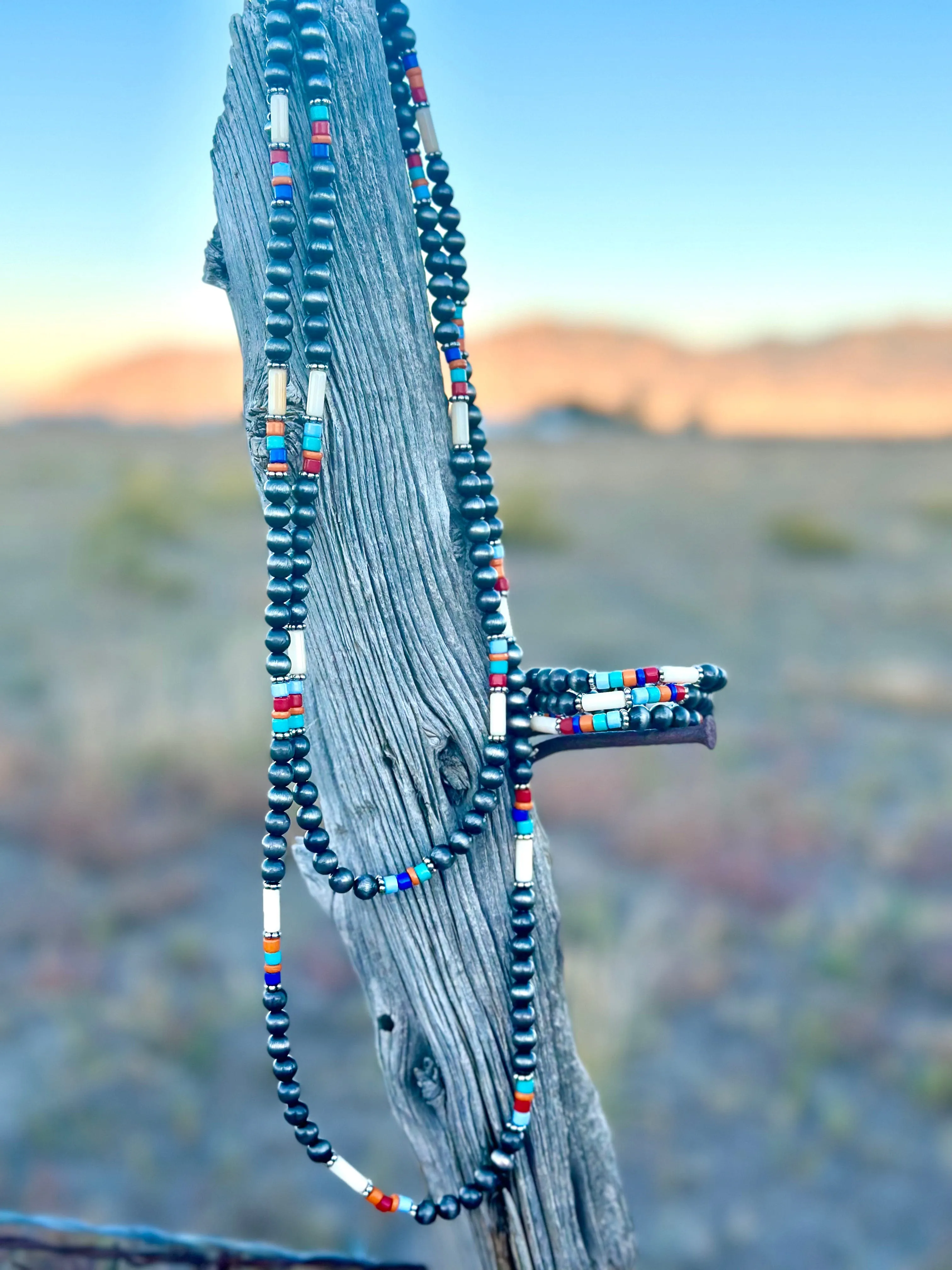 The Fall Katahuna Navajo Pearl Beads Necklace & Bracelet Set