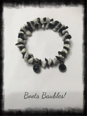 White turquoise and black tourmaline chip bracelet